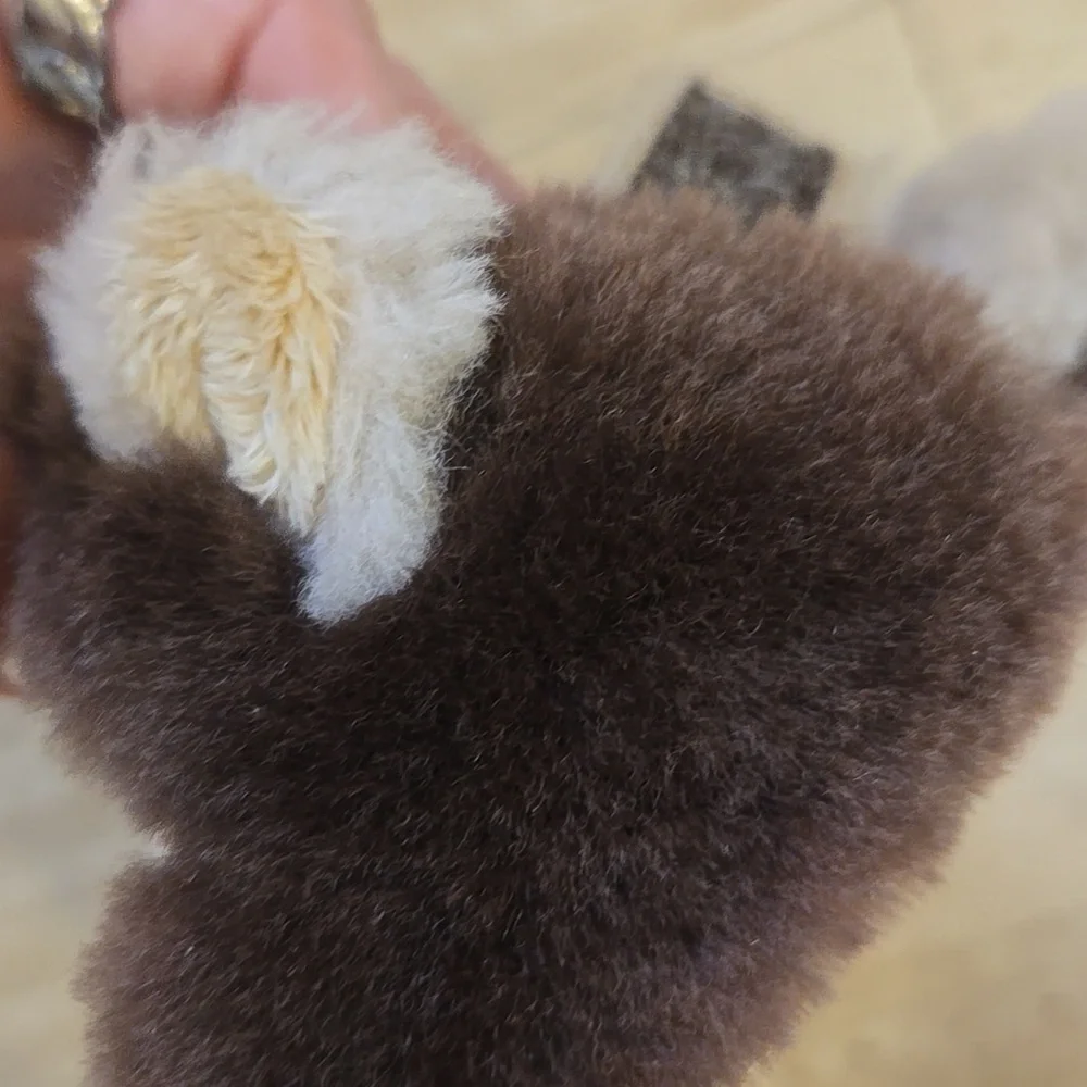 UGG Plush "Fluff Yeah" Sheepskin Lion Unisex Slide/Strap Sandal Shoes - Picture 8 of 8